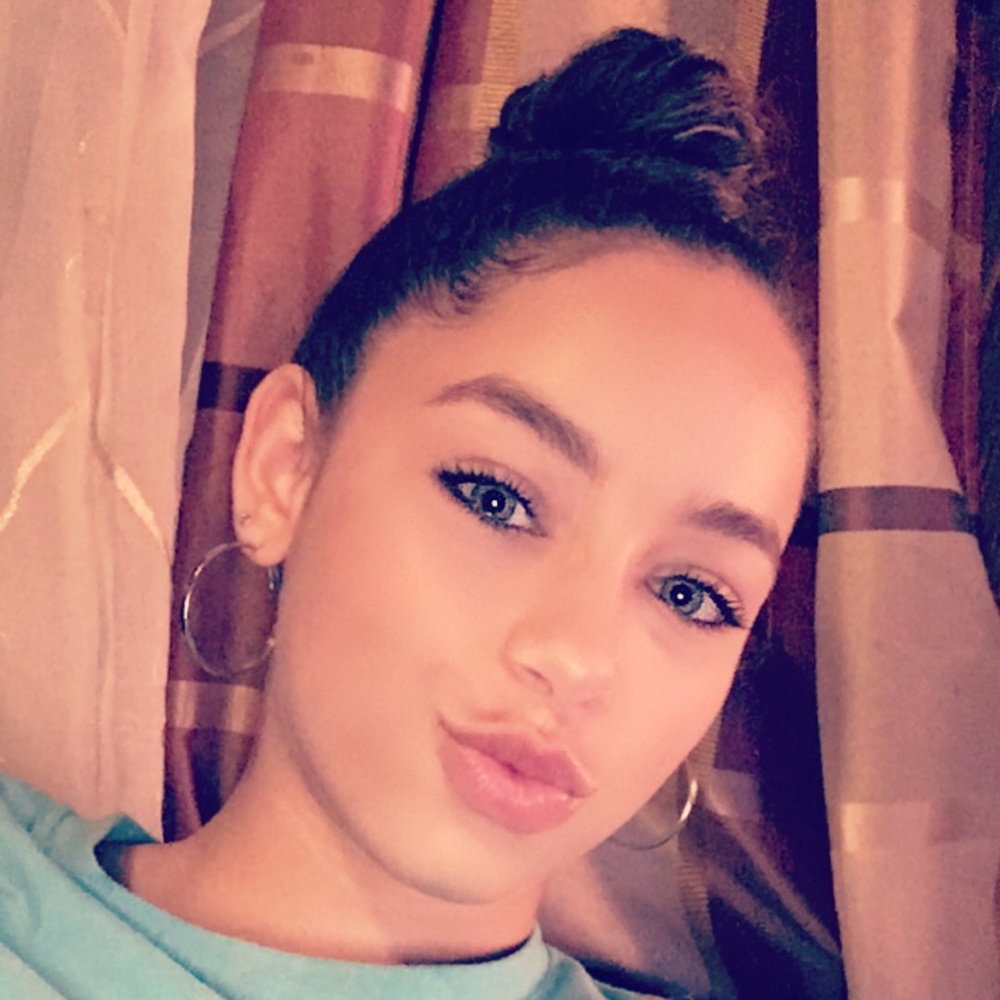 Meet your Posher, Jada